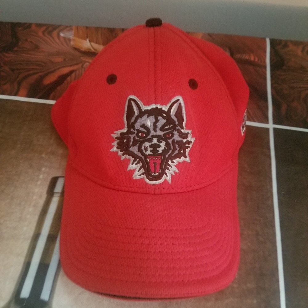 The Game Pro Official On The Field Logo Baseball Hat Red Cap Size Small